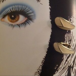 5/$20 IVORY ENAMEL VINTAGE EARRINGS